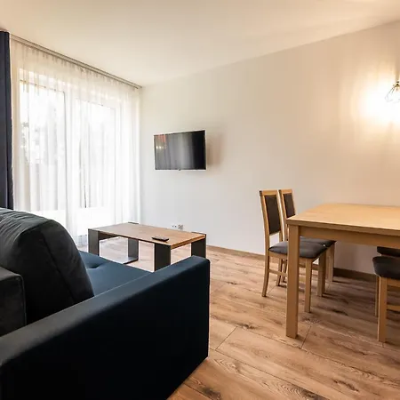 מלון דירות Henry